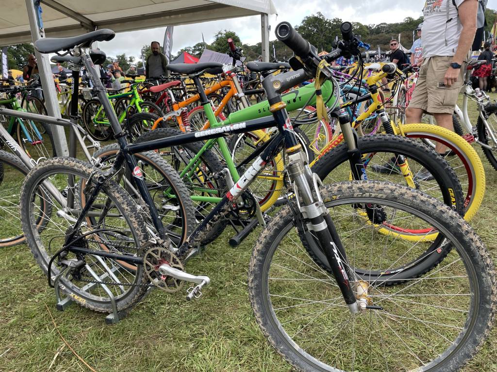 B10CBFBD-9520-4407-BD63-6E8DBE6CB764