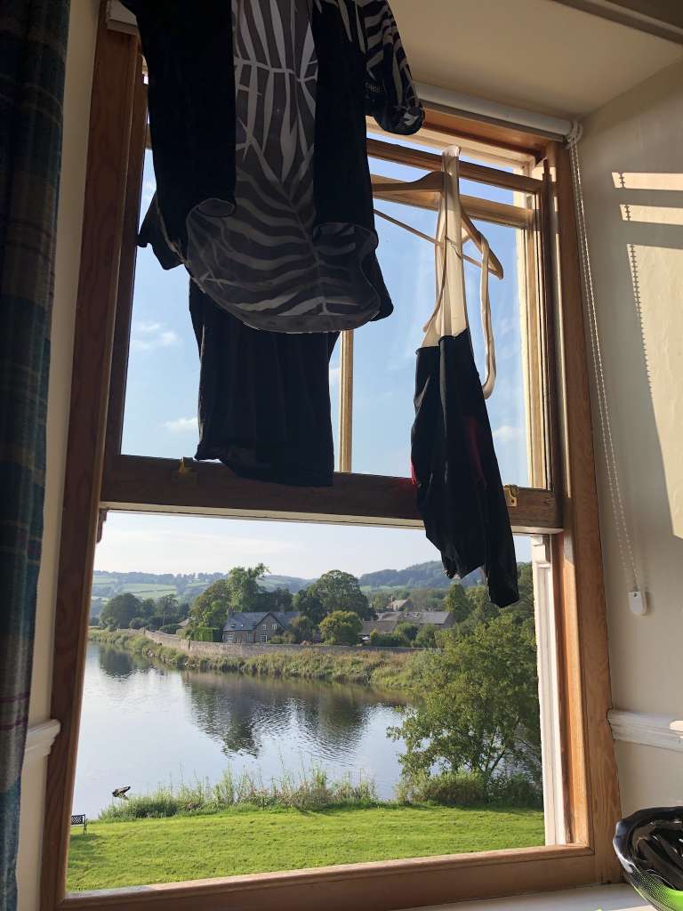 0C6BD4EC-4060-4CC9-9E0E-C1BDEE0424CA