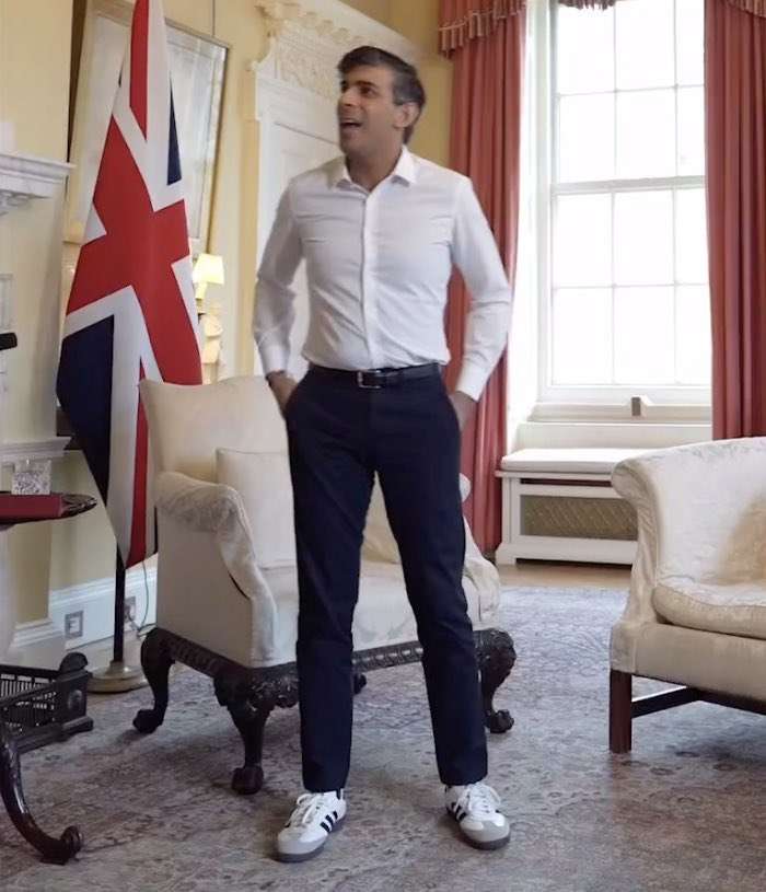 6E0792D7-C7F1-4D2F-8D98-0E85308B0AA7