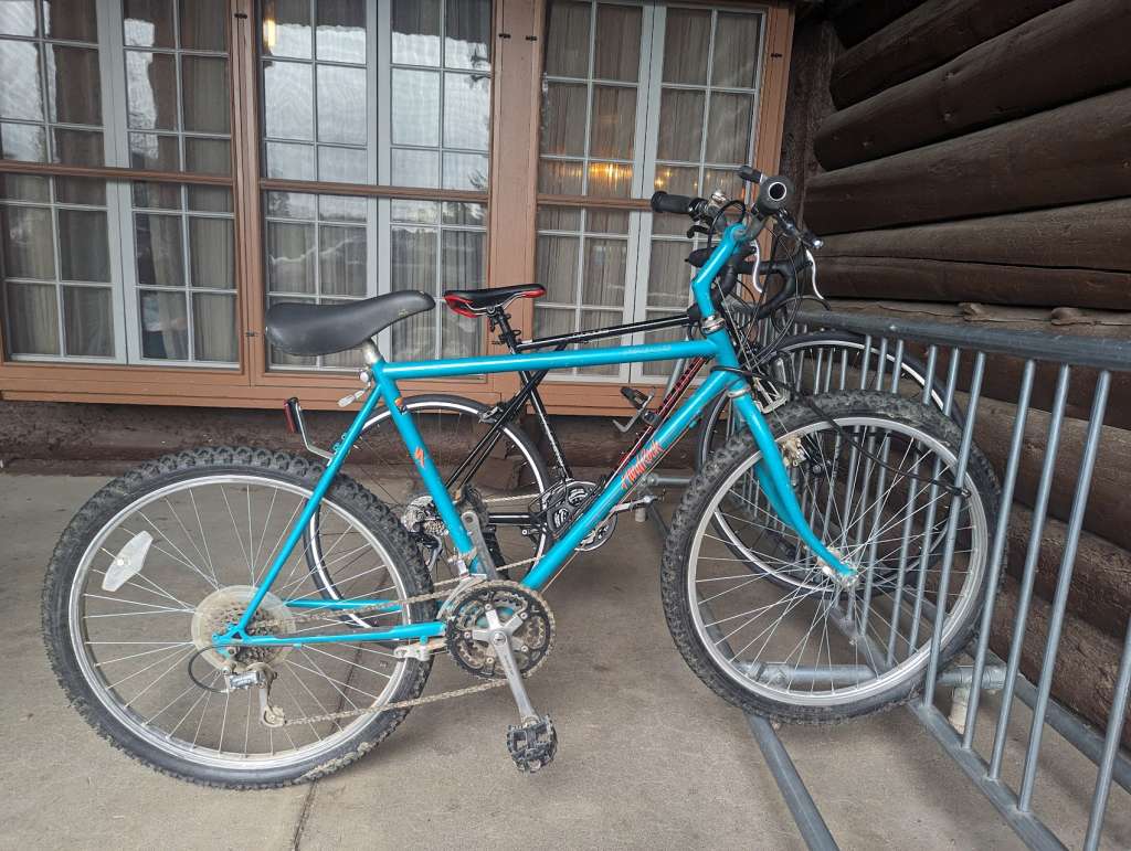 PXL_20230808_002735771