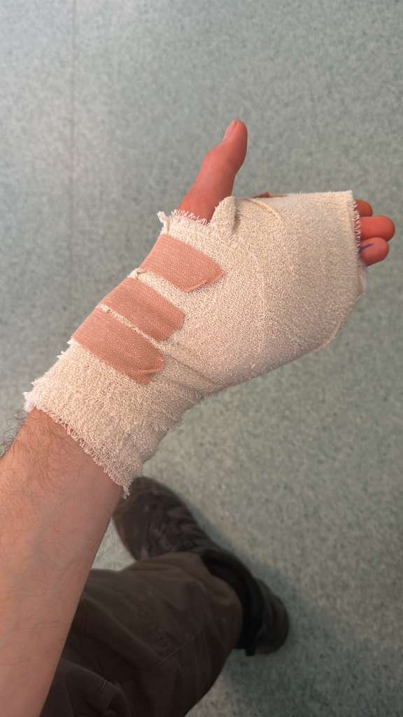 6D9D8D00-A175-45DA-B5B2-0A0EB7D5C7D3