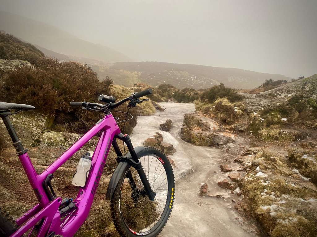 2025-01-11 SC Heckler SL first ride Dumyat frozen 00001